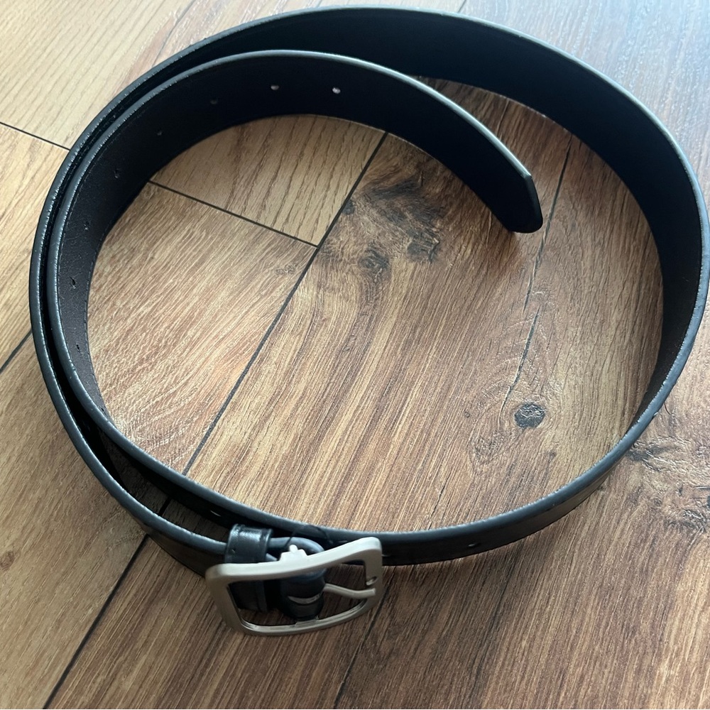 New Black Leather Belt with Silver Buckle SHEIN - Picture 3 of 4